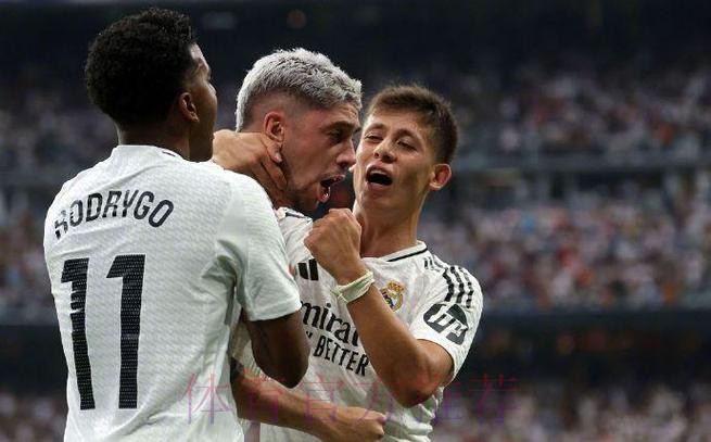 西甲-本泽马梅开二度 皇马2-0胜10人巴拉多利德